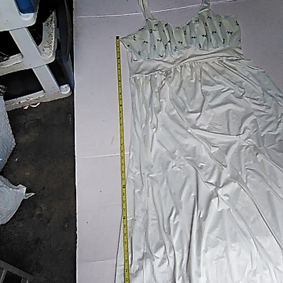 Vintage nightgown - Picture 7 of 16